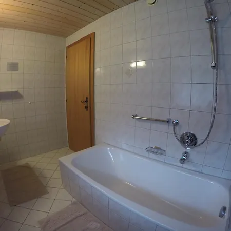 Gastehaus Alpenland 3* Tux