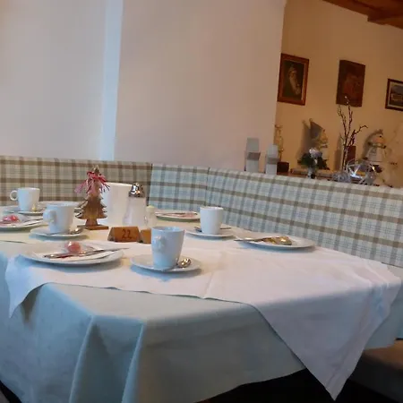 Vendégház Gaestehaus Alpenland